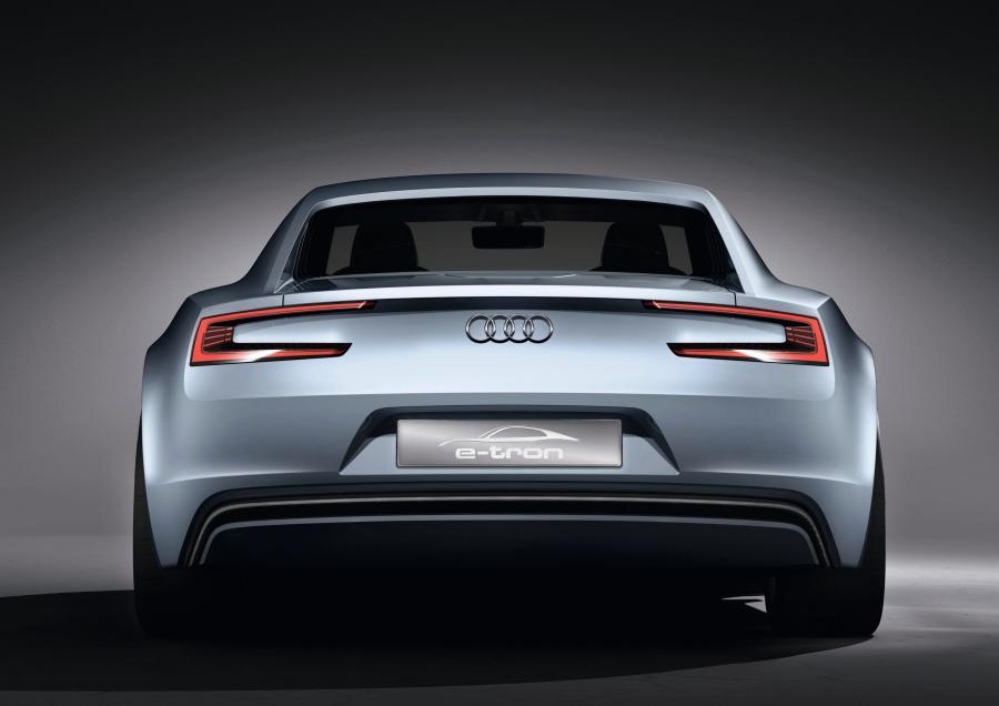  Audi e-Tron Detroit Showcar 2010 года  (фото 86 из 109)